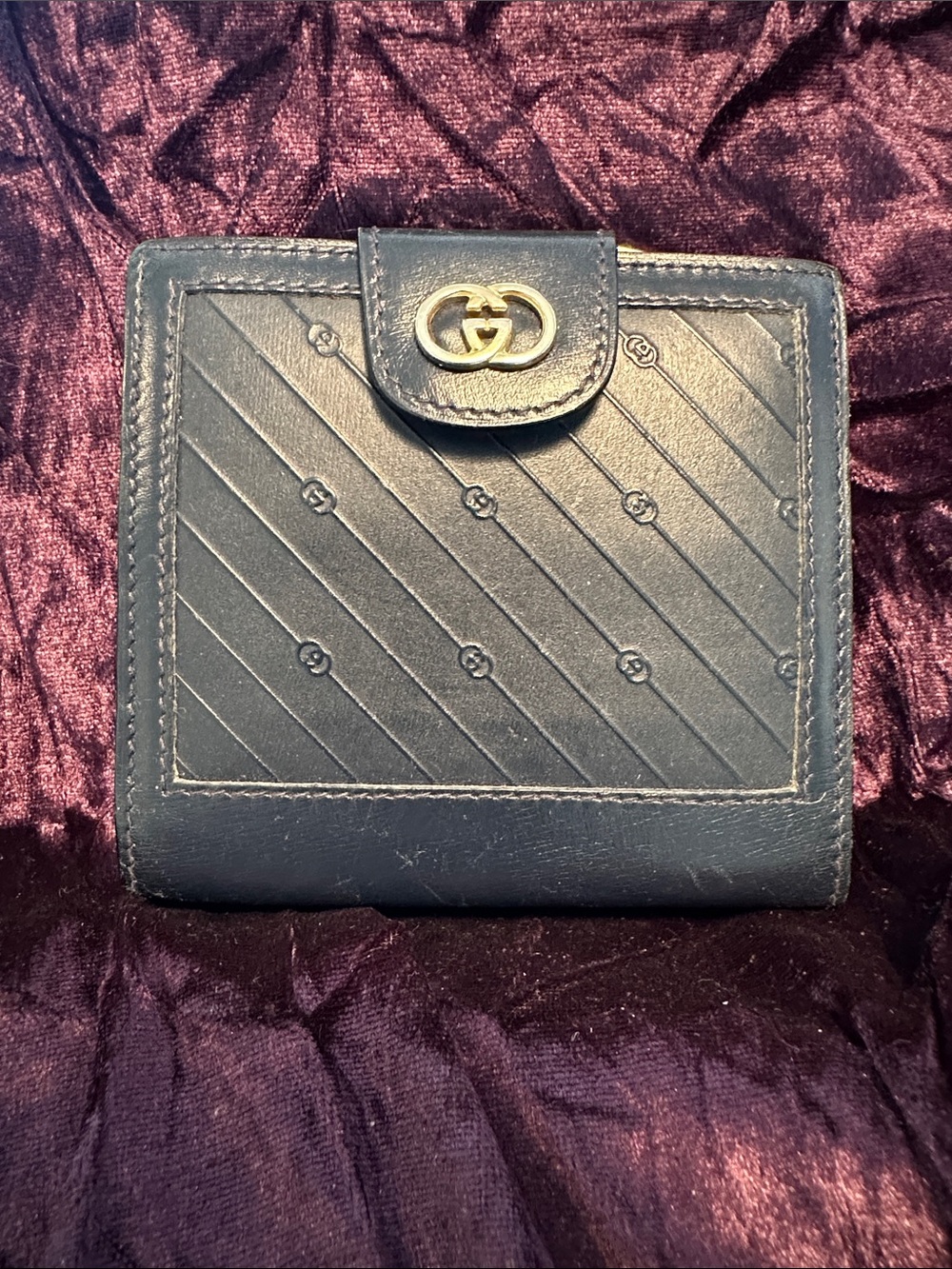 Vintage 1980s Gucci Navy Leather Compact Wallet with Gold Double G